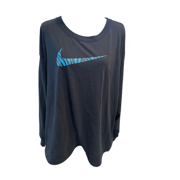 Women’s Nike Plus Size Long Sleeve T-Shirt. Size 3X NWT! - Picture 1 of 4